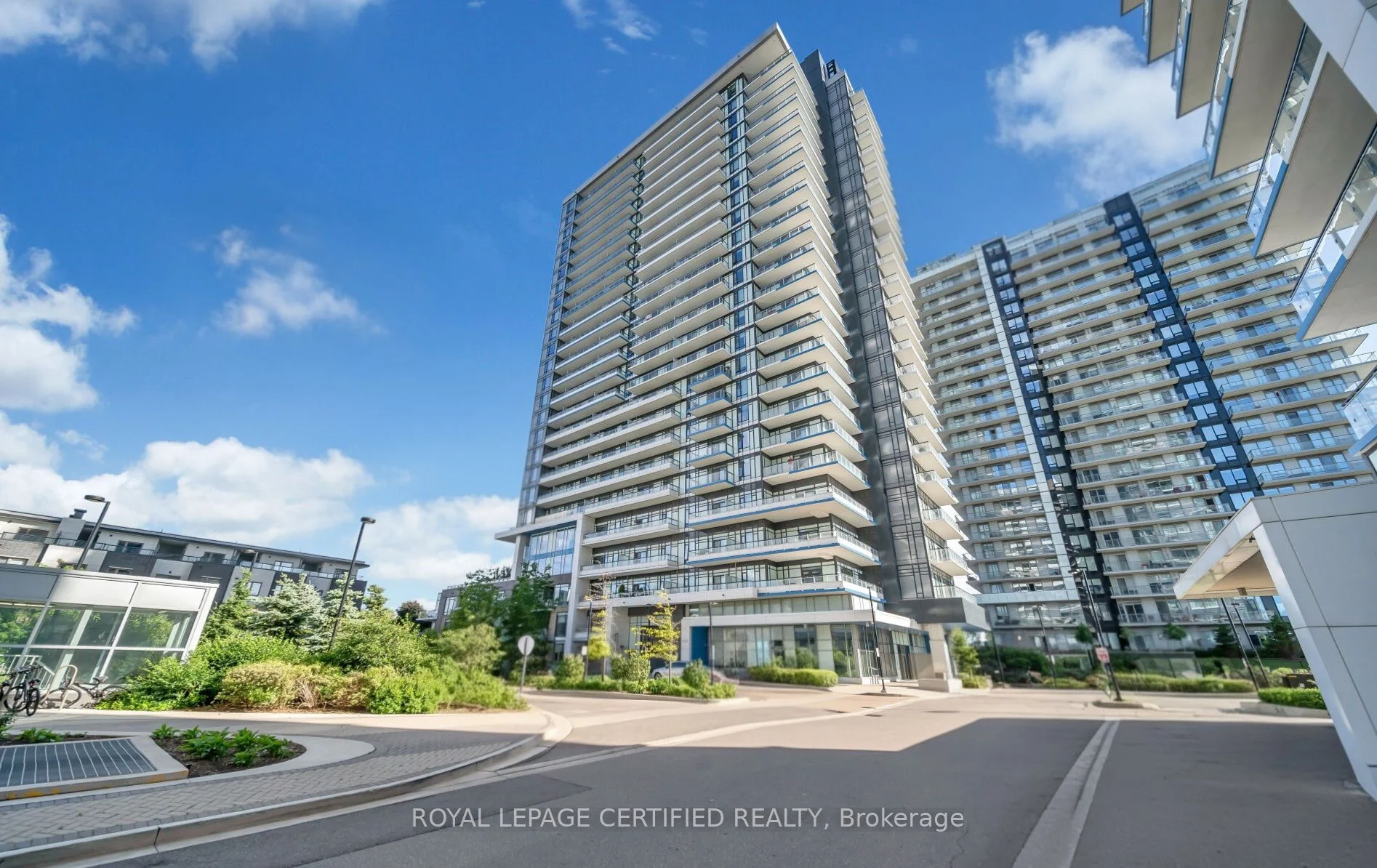 2560 Eglinton Avenue W 2302, Mississauga, ON L5M 5R1