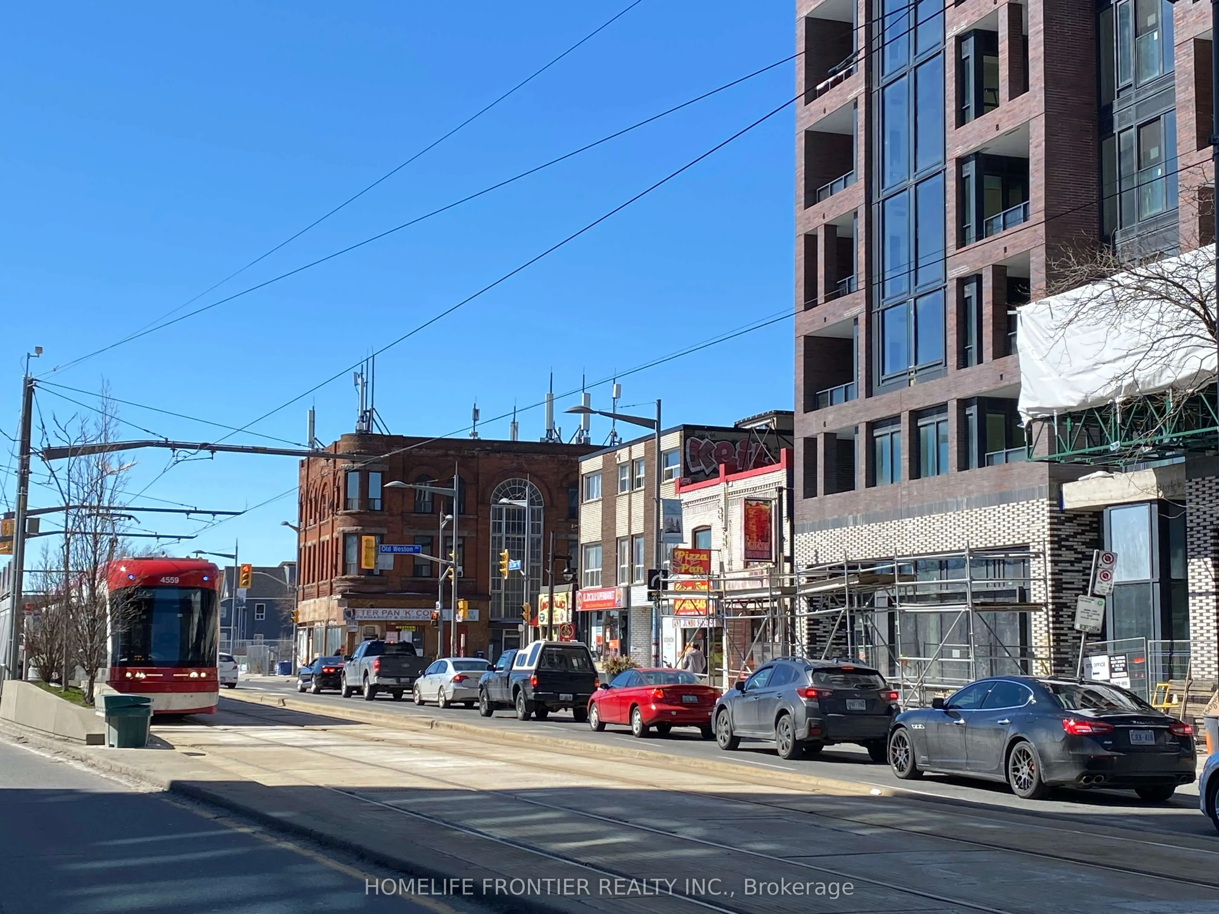 1808 St. Clair Avenue W 412, Toronto W02, ON M6M 0C1