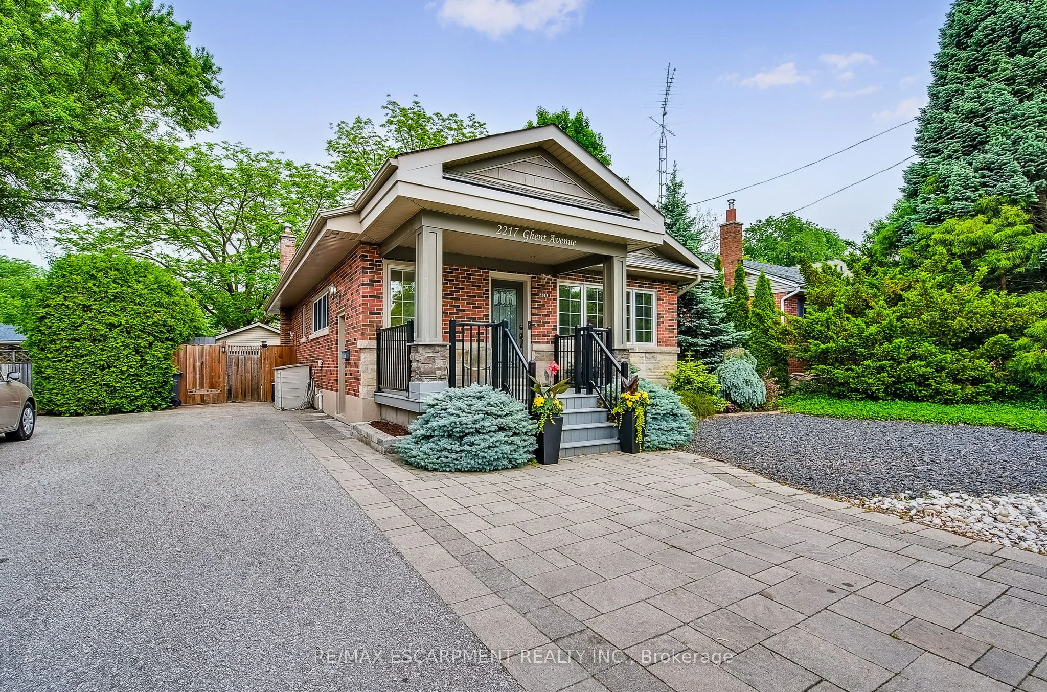 Detached in Burlington