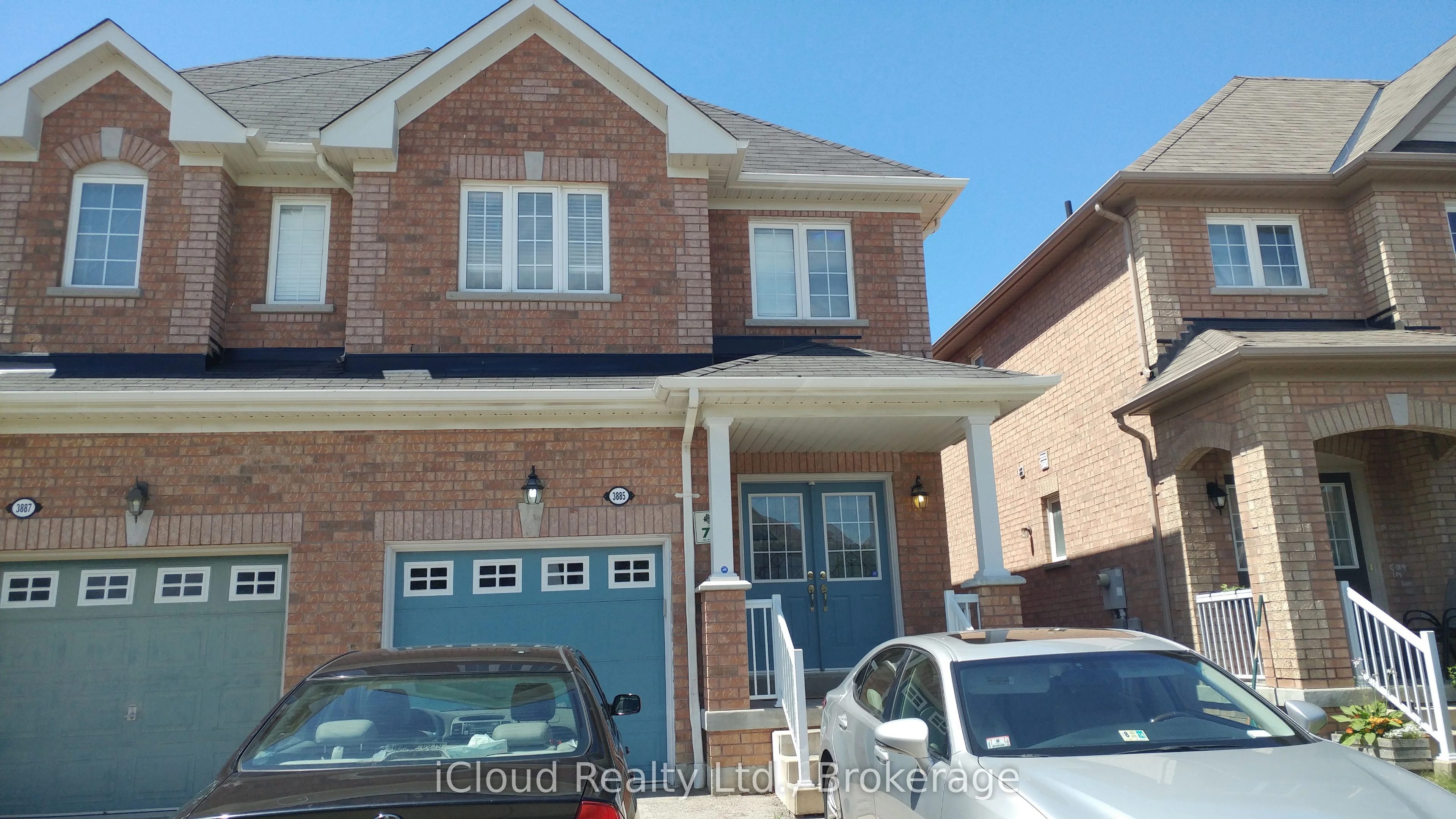 3885 Skyview Street, Mississauga, ON L5M 8A1