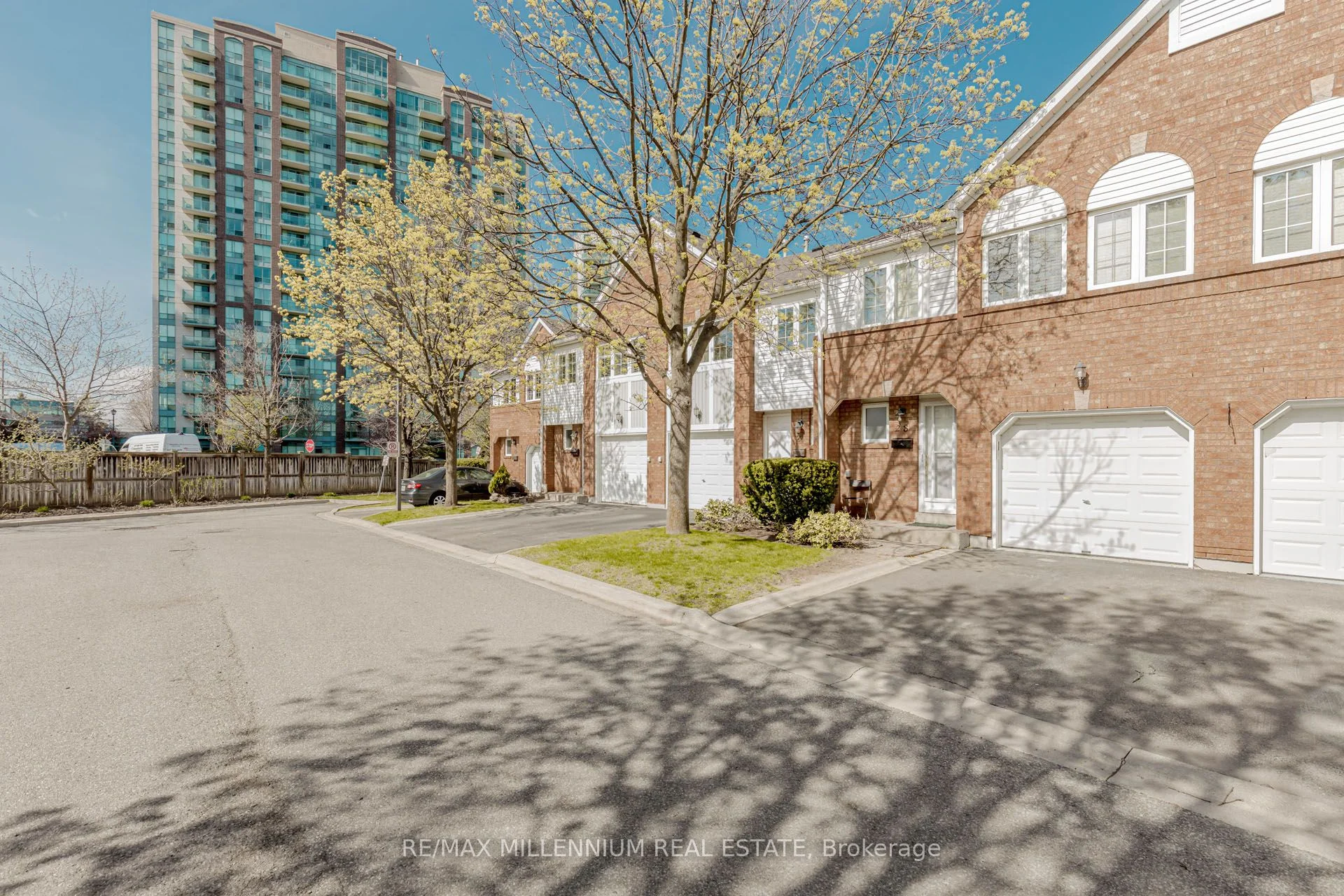 4605 Donegal Drive 28, Mississauga, ON L5M 4X7