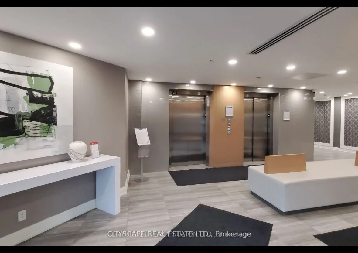 102 Grovewood Common Crescent 124, Oakville, ON L6H 0X2