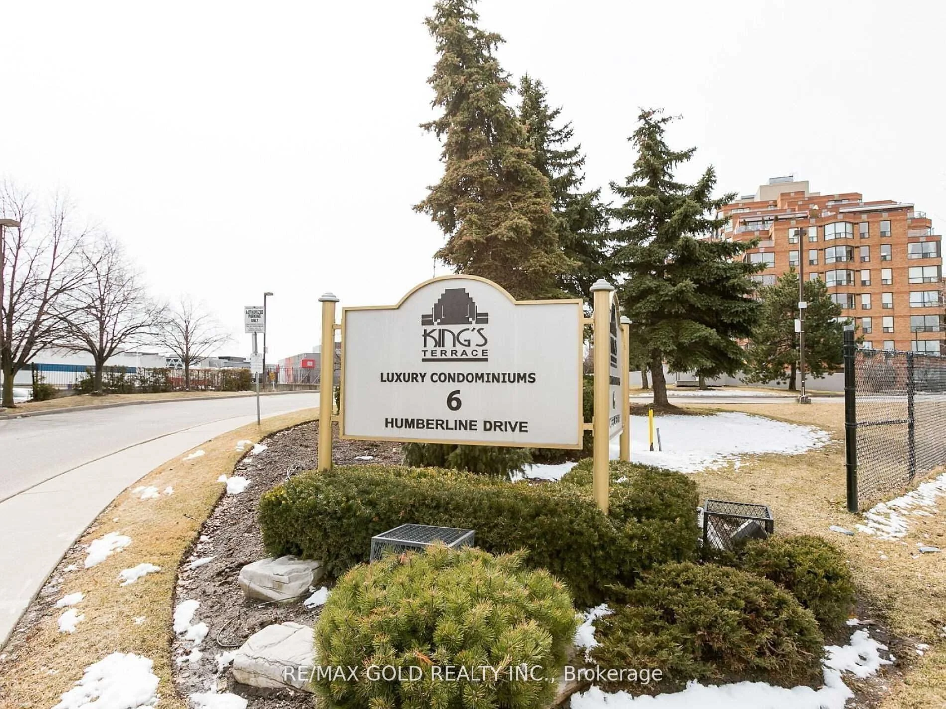 6 Humberline Drive 207, Toronto W10, ON M9W 6X8