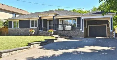 Detached in Oakville