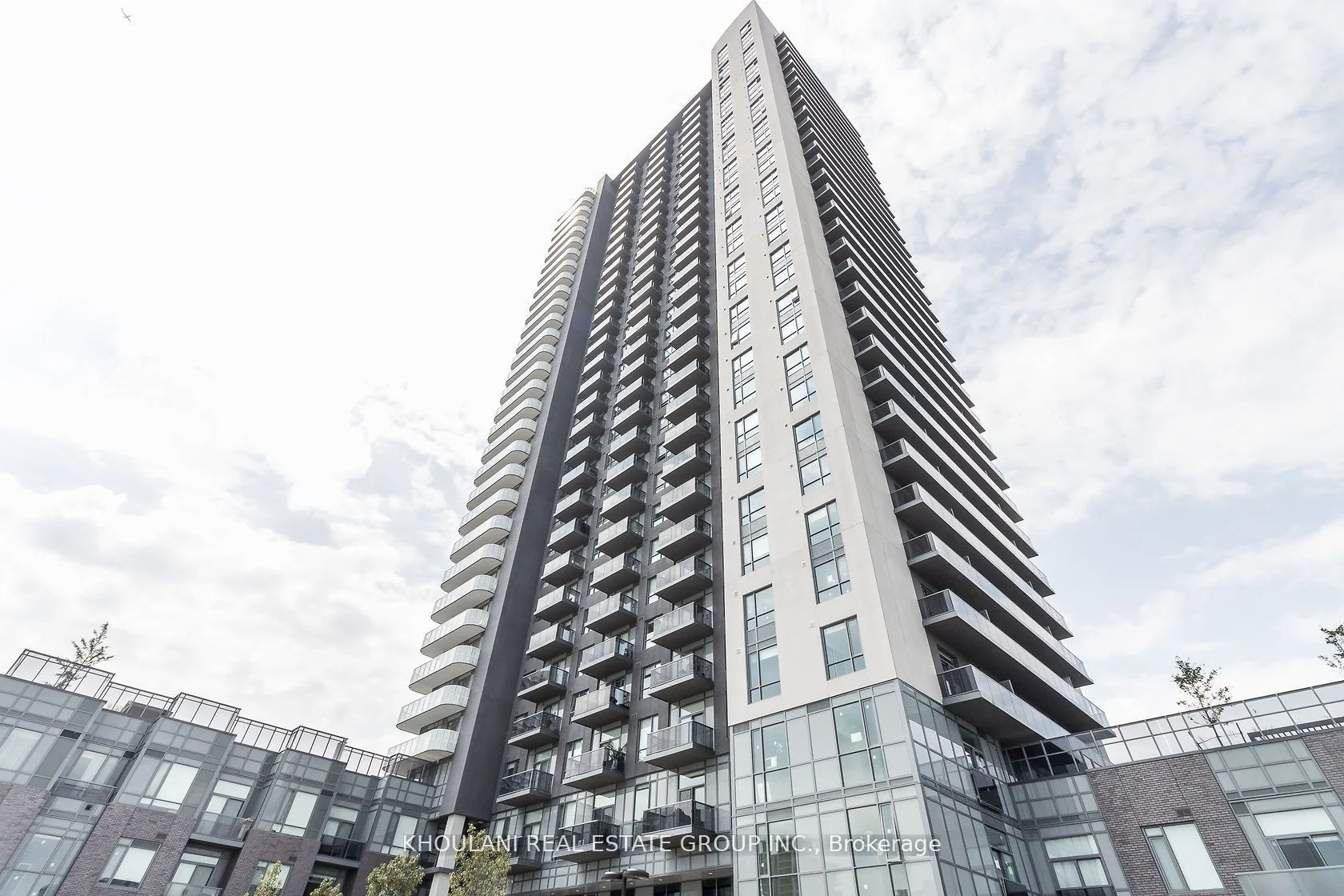 8 Nahani Way 2902, Mississauga, On L4z 0c6