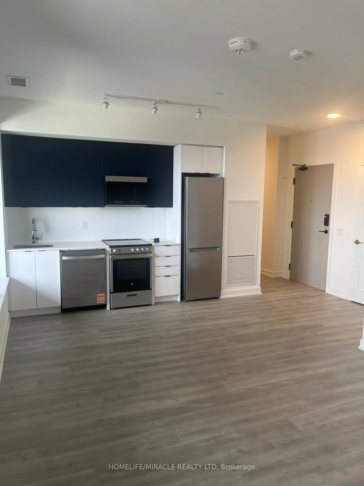 5105 Hurontario Street 639, Mississauga, ON L4Z 0C9