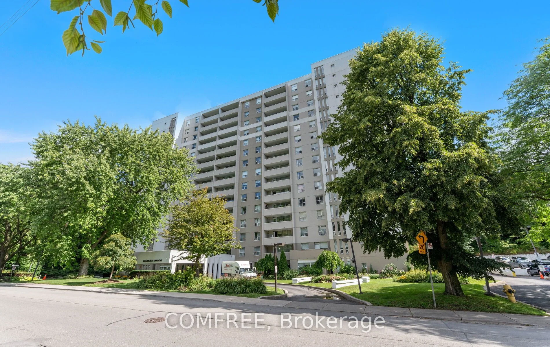 65 Southport Street 701, Toronto W01, ON M6S 3N6