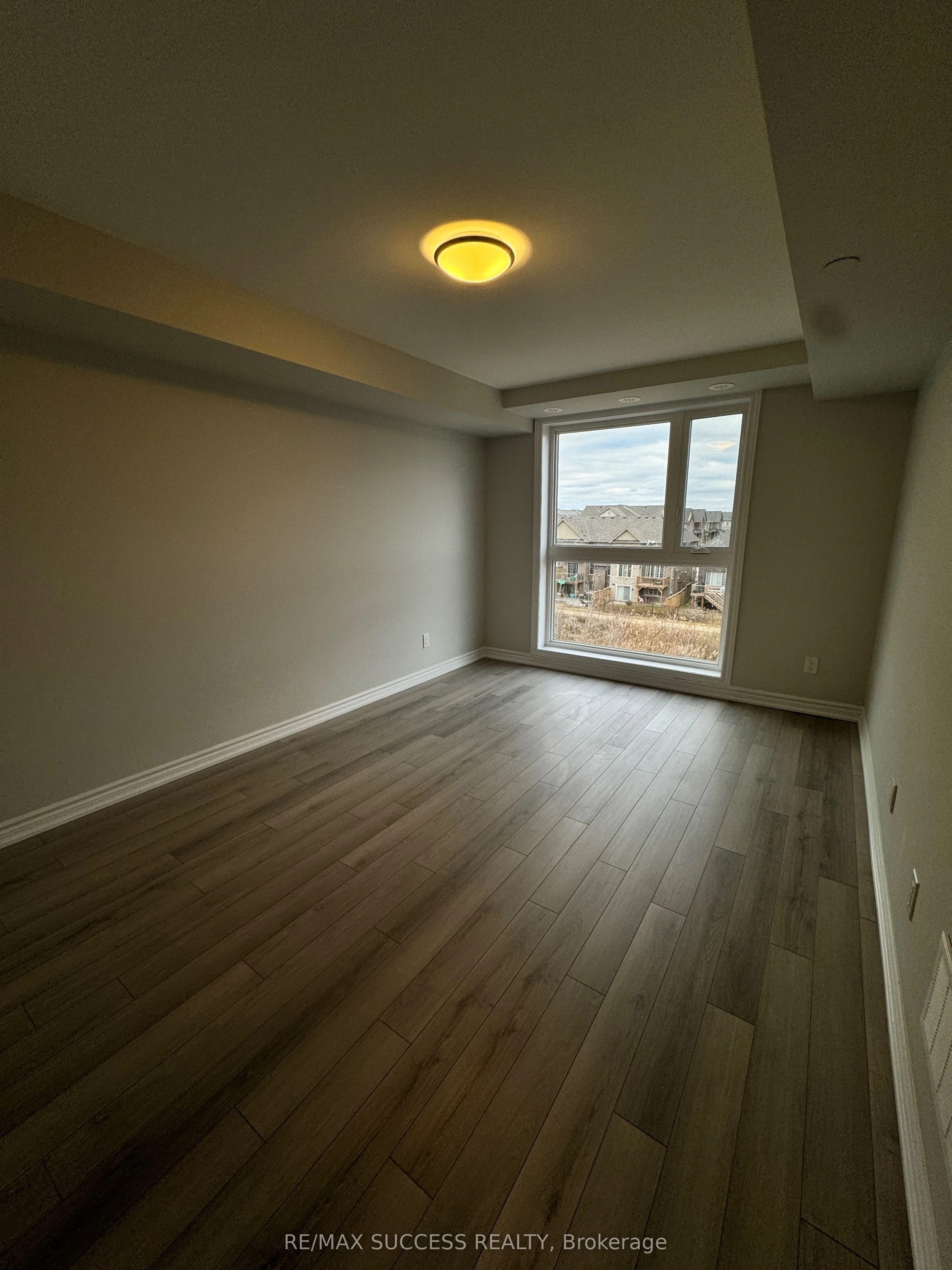 349 Wheat Boom Drive 337, Oakville, ON L6H 7X5