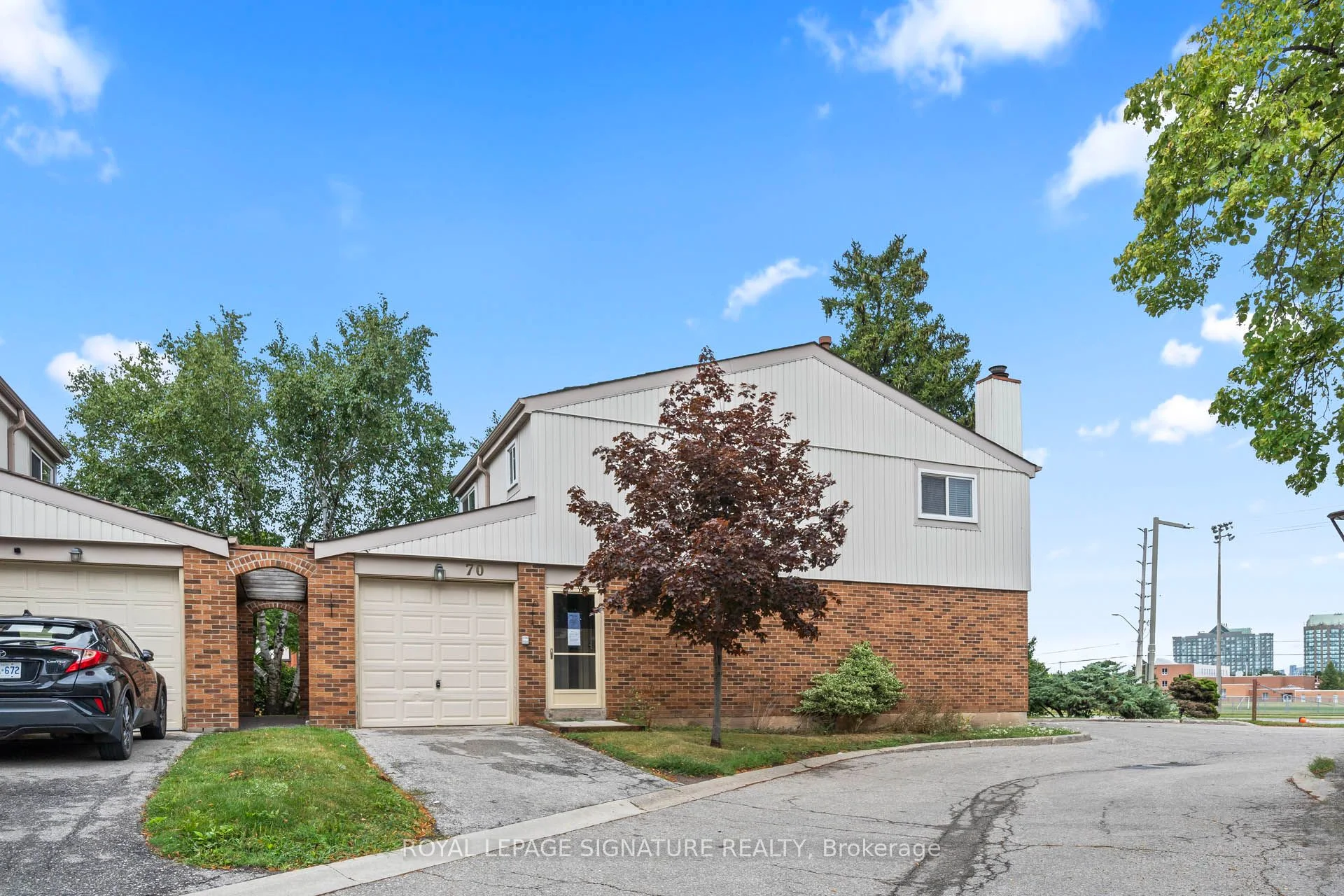 3339 Council Ring Road 70, Mississauga, On L5l 2a9