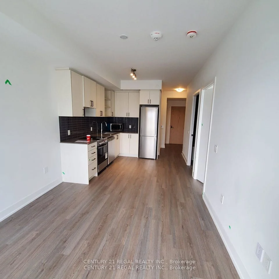 50 George Butchart Drive 609, Toronto W05, ON M3K 0C9