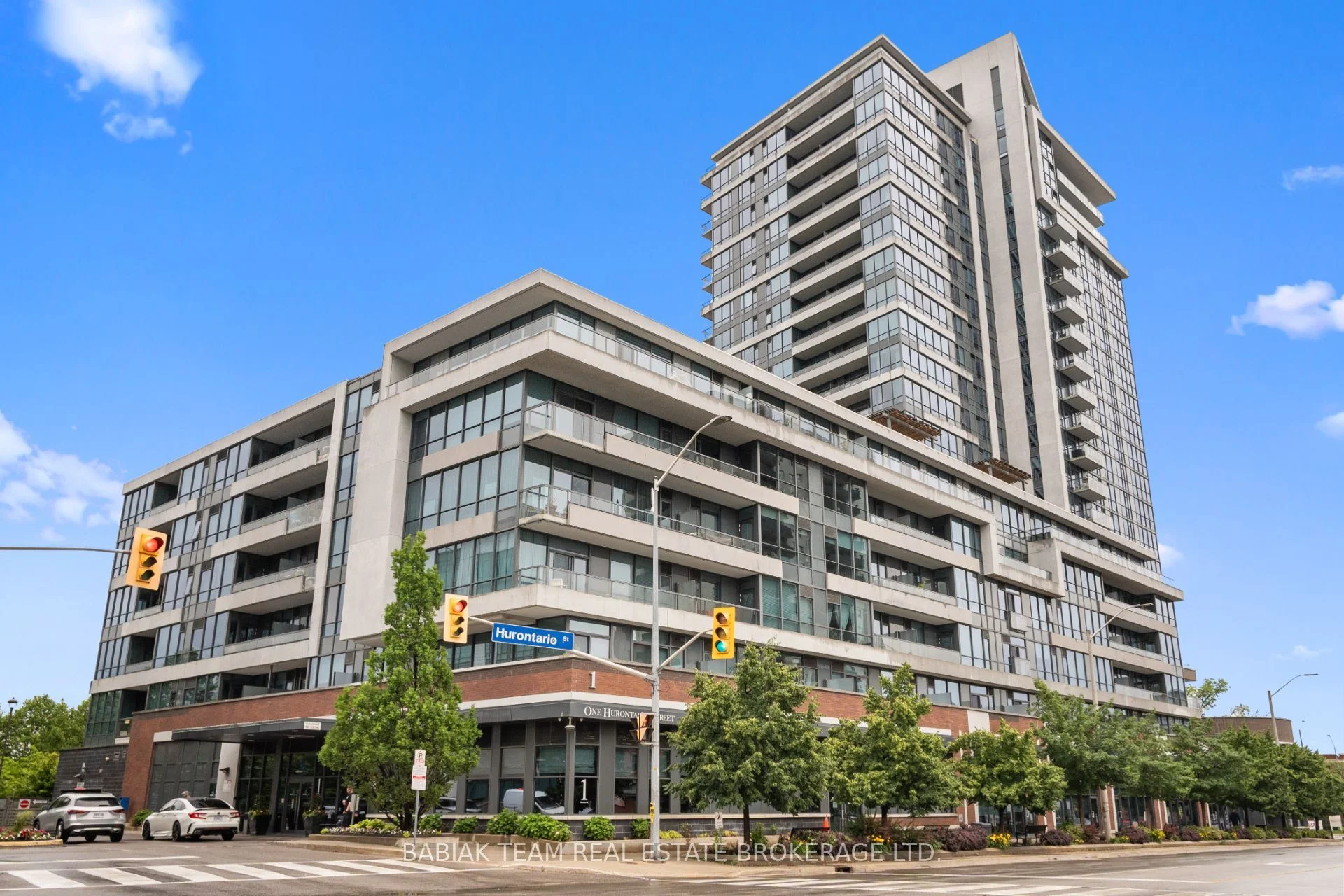 1 Hurontario Street 2004, Mississauga, ON L5G 0A3