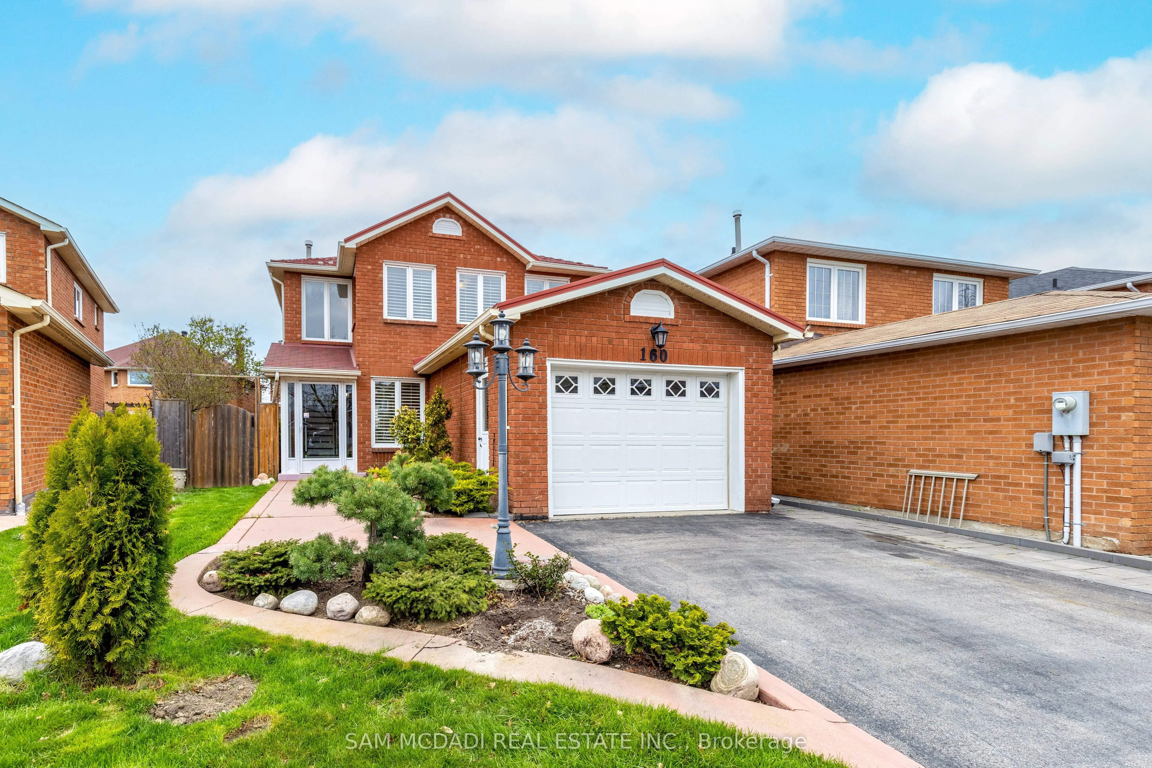 160 Tuscadero Crescent, Mississauga, On L4z 3c1