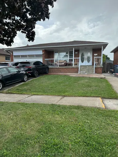 7518 Rockhill Road, Mississauga, On L4t 2z7