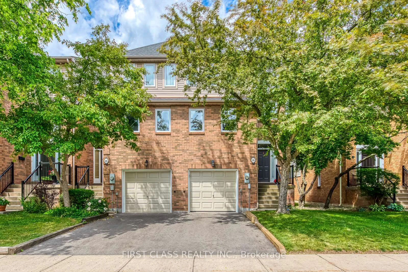 2051 MERCHANTS Gate 26, Oakville, ON L6M 3H6