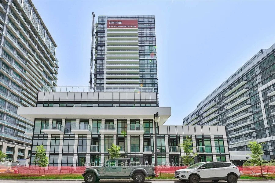 251 Manitoba Street 810, Toronto W06, ON M8Y 4G9