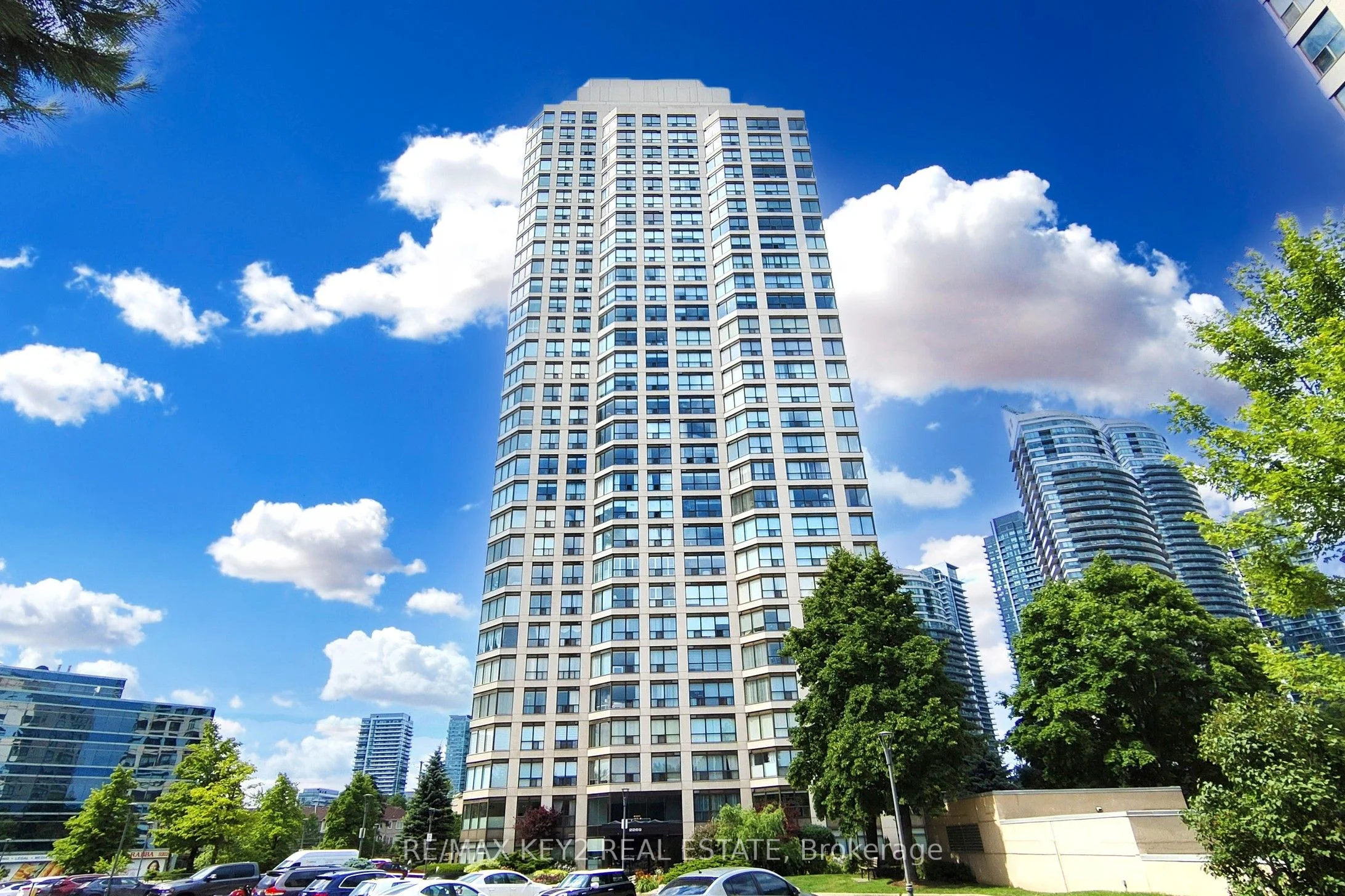 2269 Lake Shore Boulevard W 210, Toronto W06, ON M8V 3X6