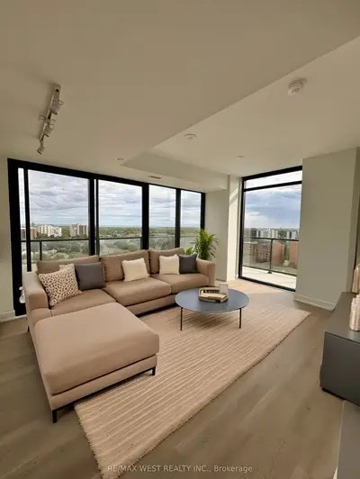 Condo Apartment in Mississauga