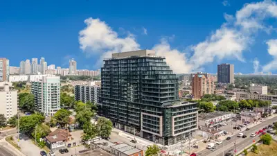 Condo Apartment in Mississauga