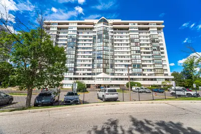 Condo Apartment in Toronto