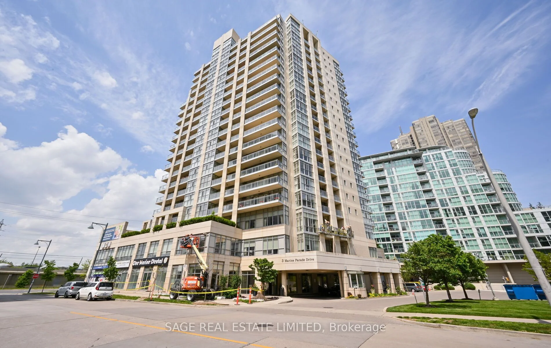 Condo Apartment in Toronto