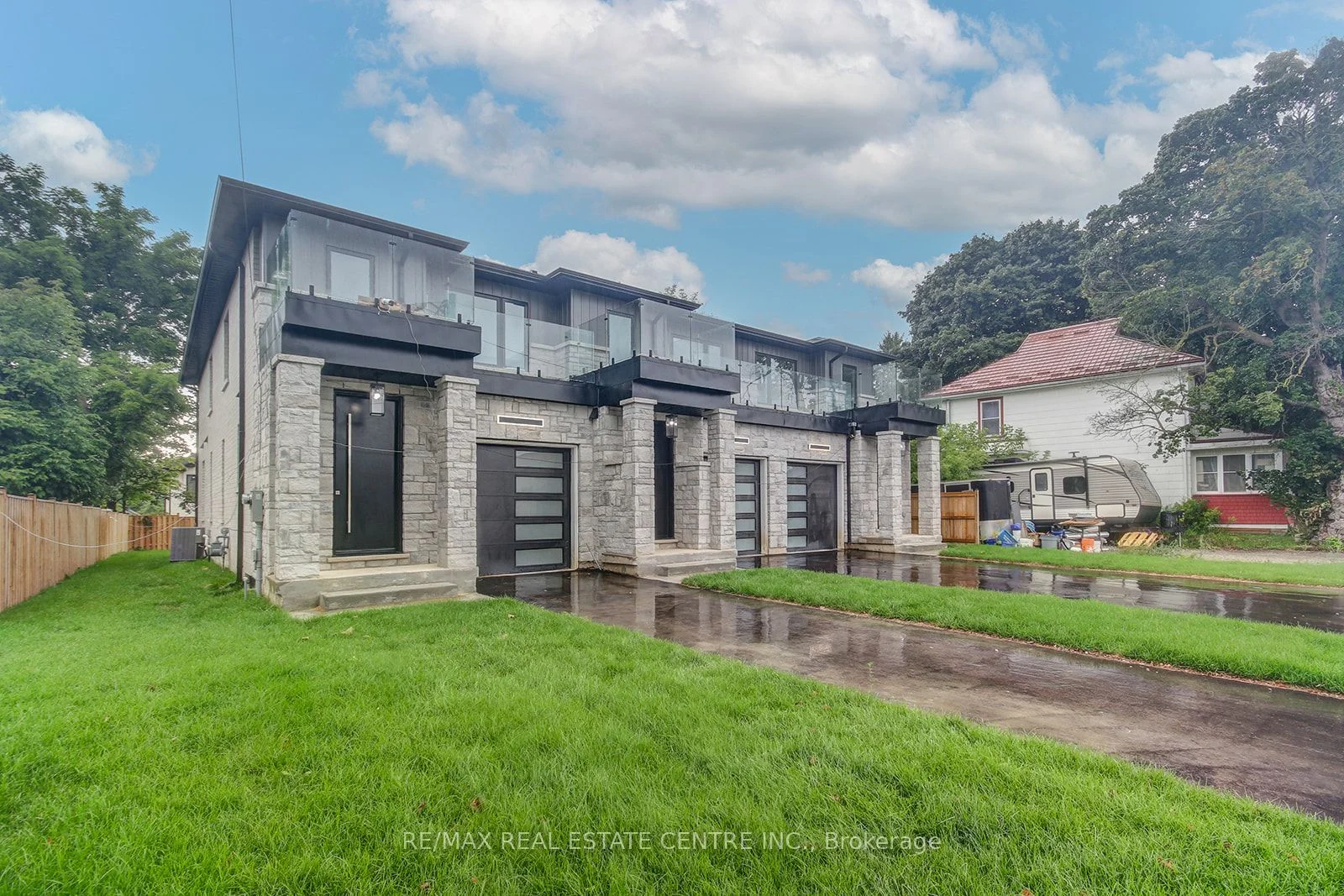 9 Caroline Street 1, Halton Hills, ON L7G 2J5