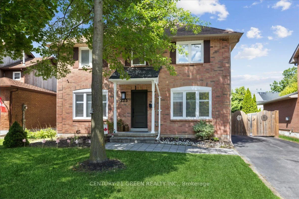 Detached in Oakville