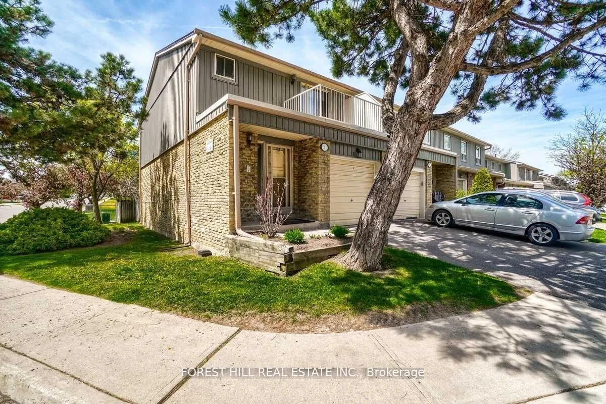 Condo Townhouse in Mississauga