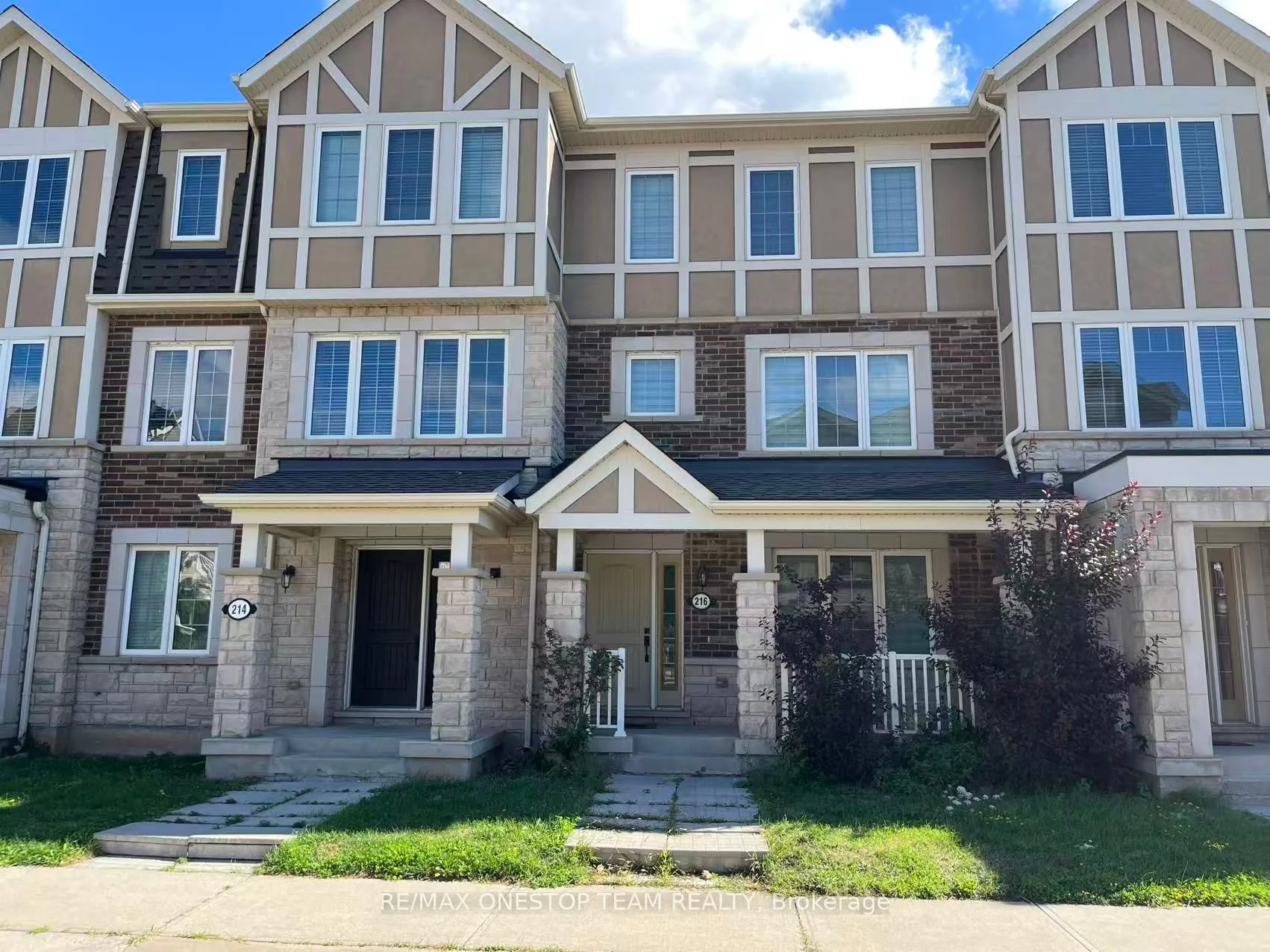 216 Ellen Davidson Drive, Oakville, On L6m 0v1