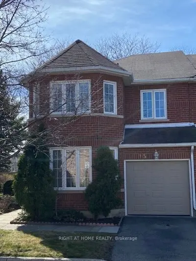 Condo Townhouse in Mississauga