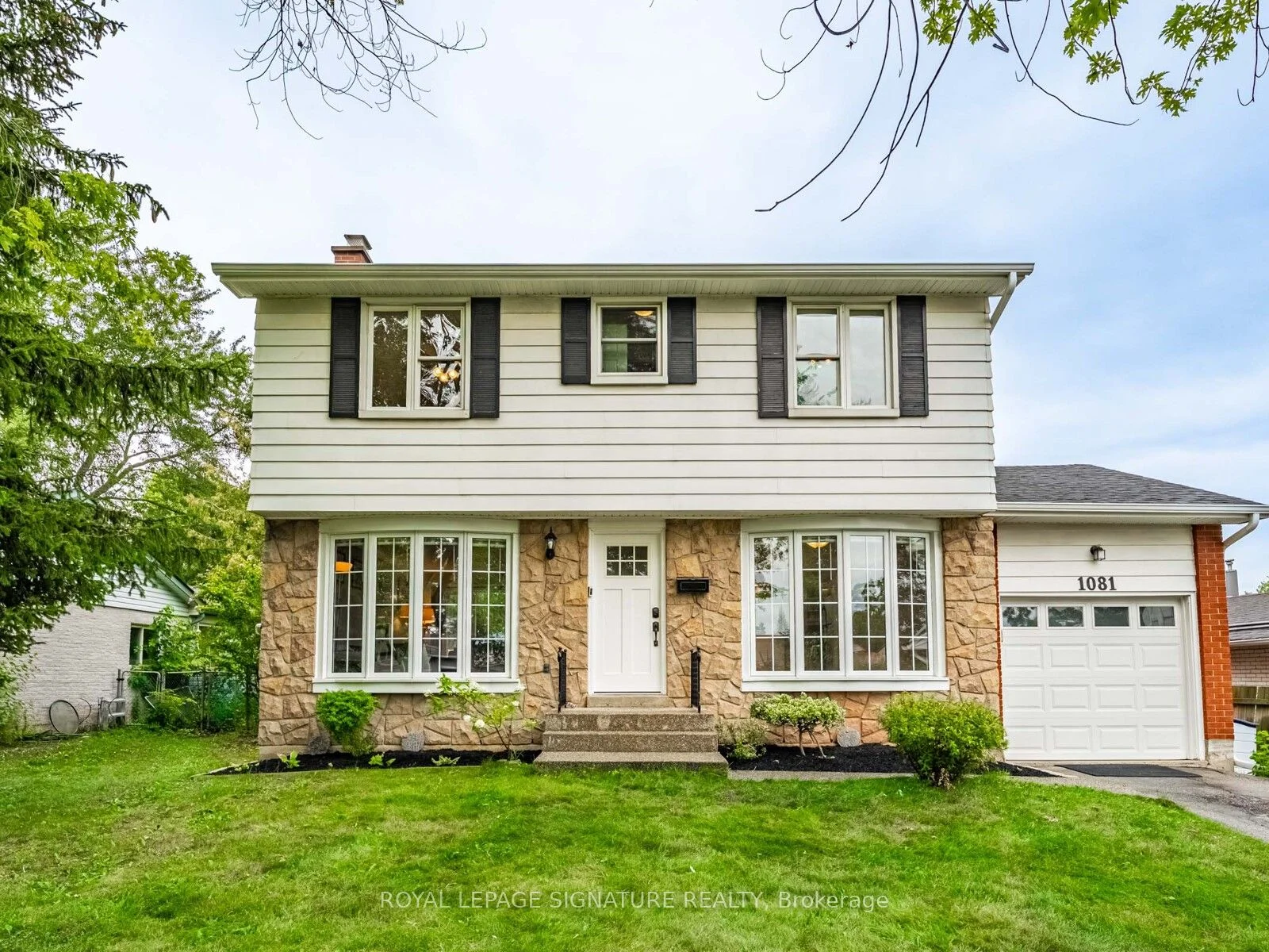 Detached in Oakville