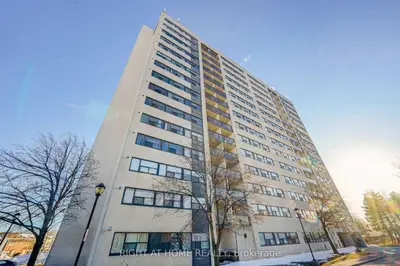 Condo Apartment in Mississauga