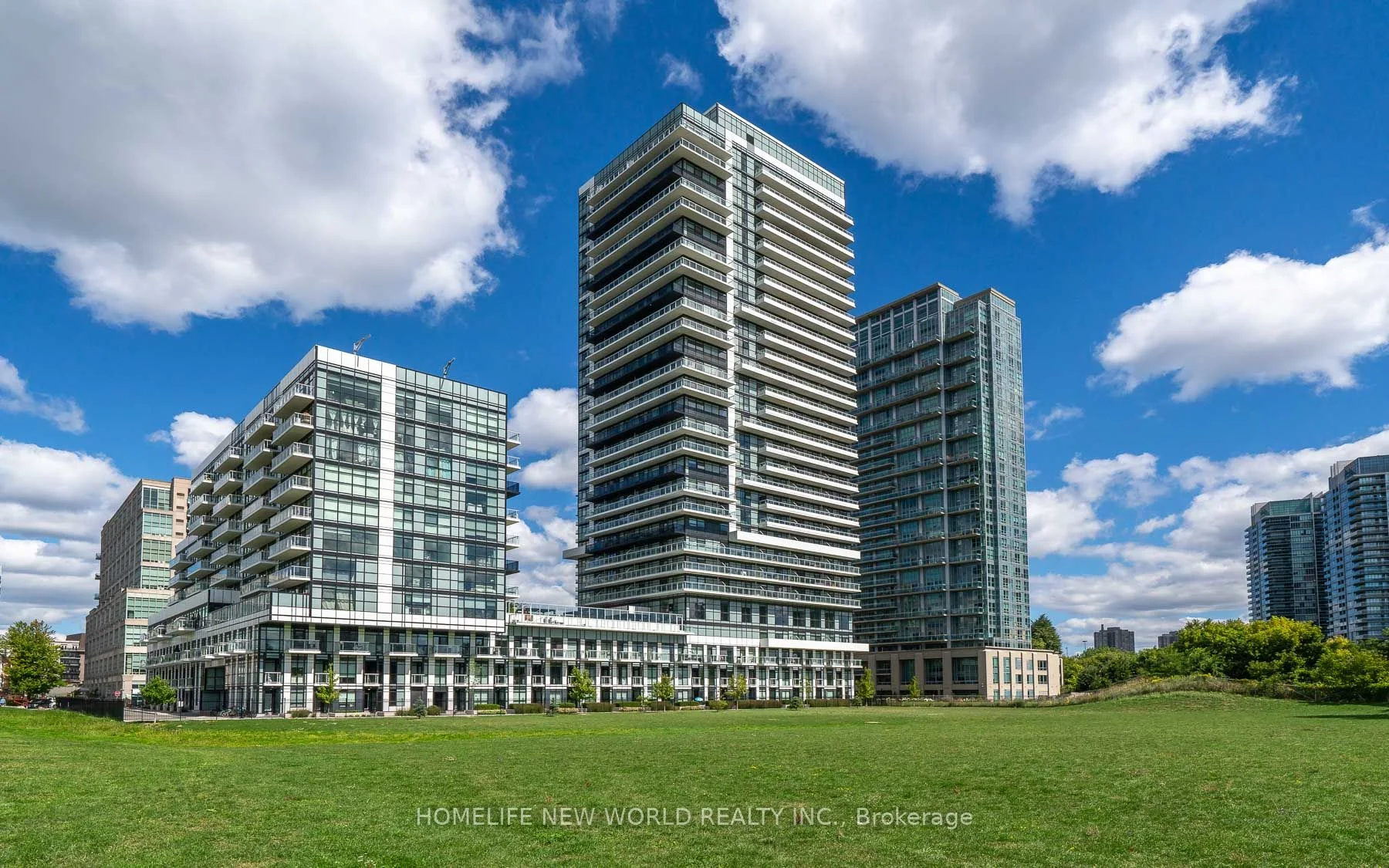 251 Manitoba Street 1711, Toronto W06, ON M8Y 4G9