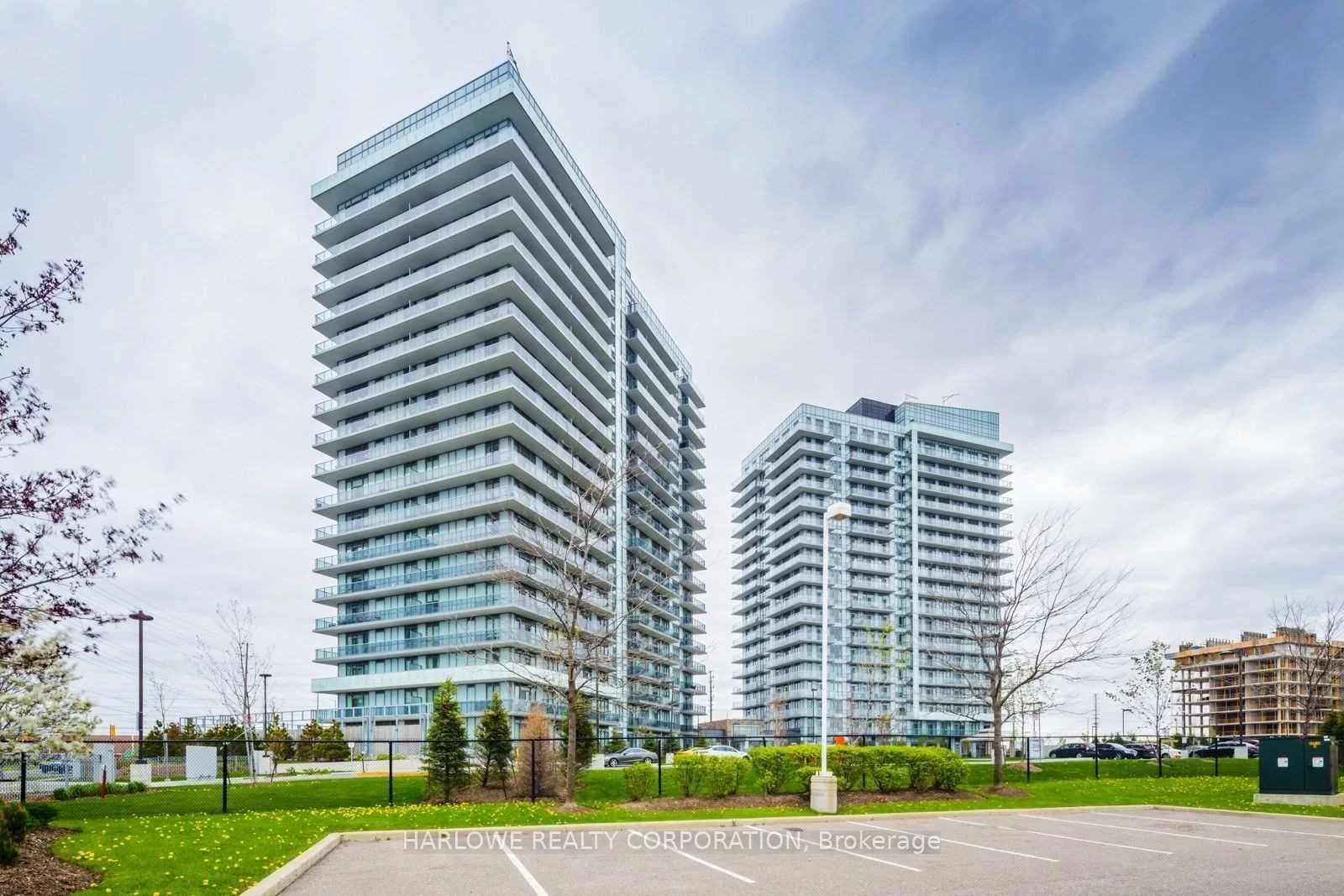 4655 Glen Erin Drive 1701, Mississauga, ON L5M 0Z1
