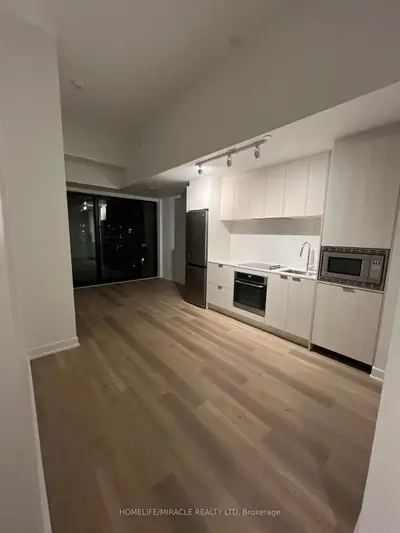 Condo Apartment in Mississauga
