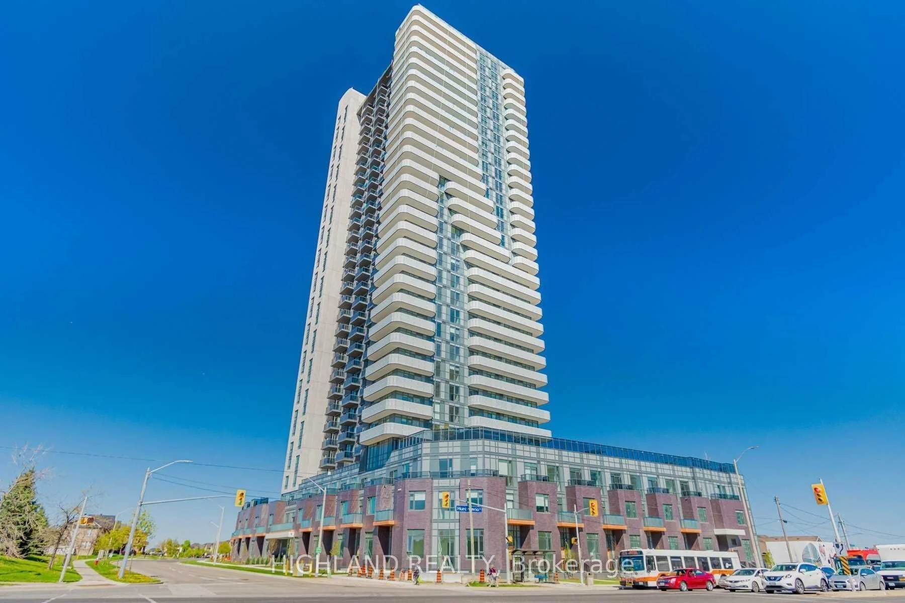 Condo Apartment in Mississauga