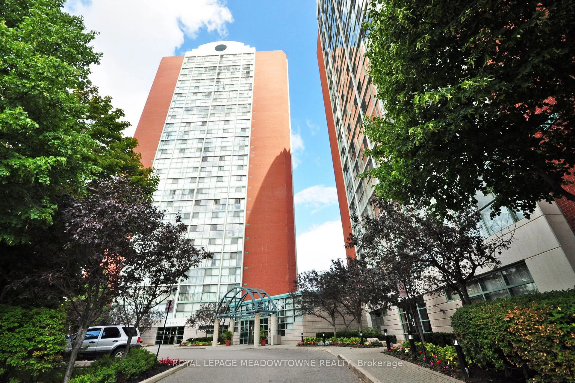 4205 Shipp Drive 2106, Mississauga, On L4z 2y9