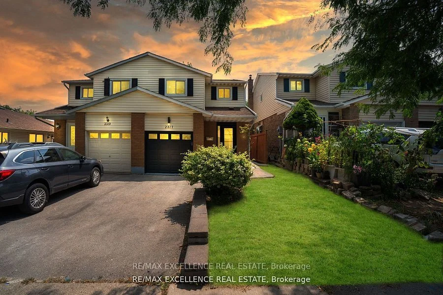 2317 GREENBANK Trail, Burlington, ON L7P 3S7