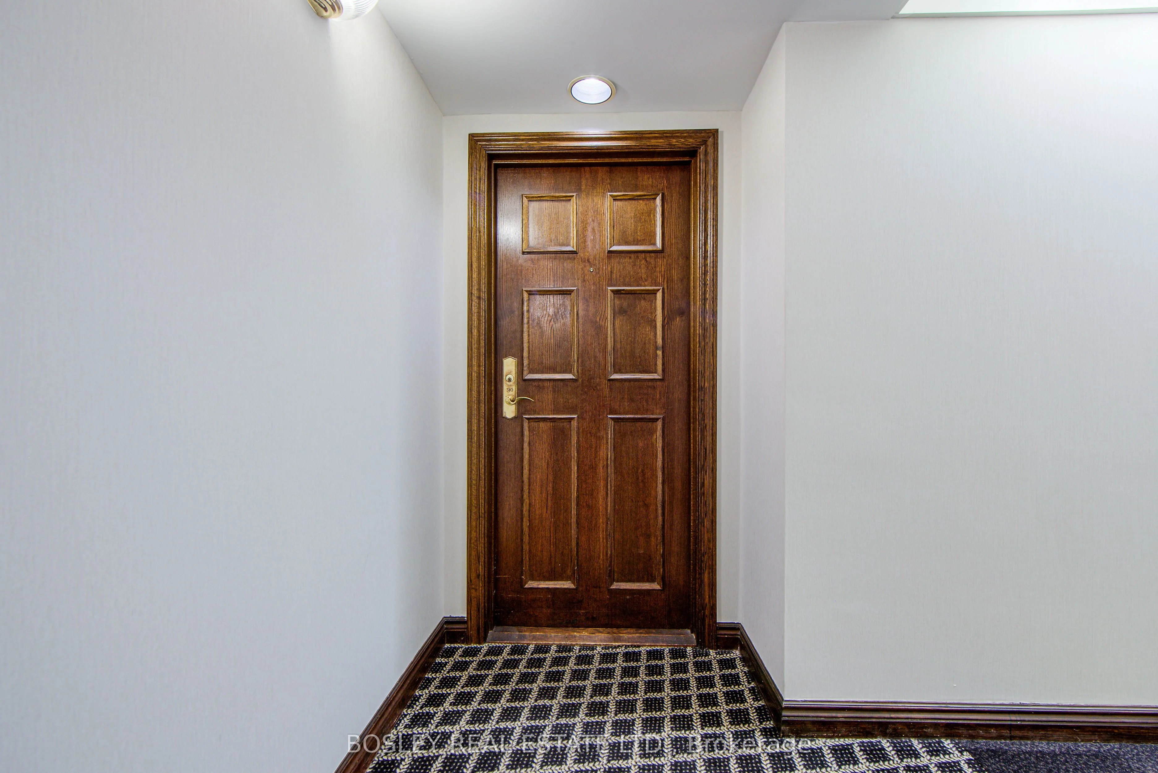 2285 Lake Shore Boulevard W 310, Toronto W06, ON M8V 3X9