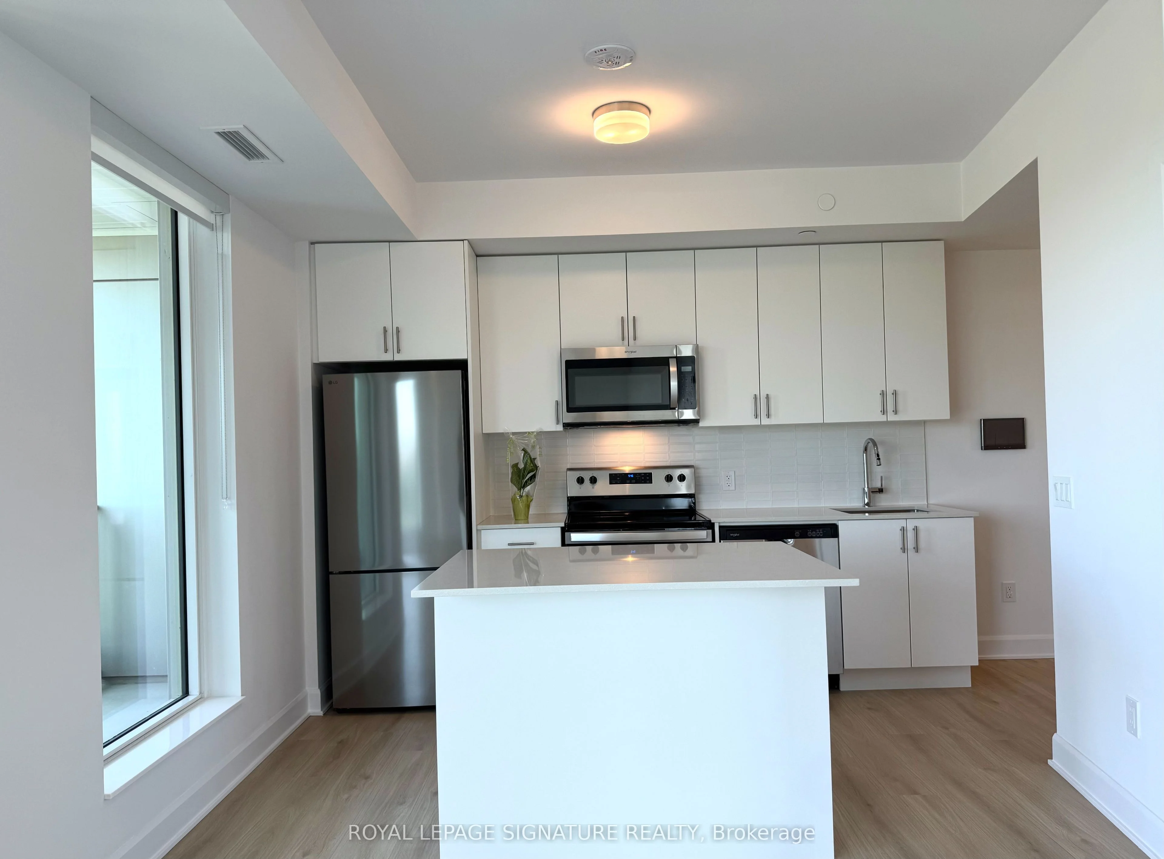 3240 William Coltson Avenue 813, Oakville, ON L6H 0X1