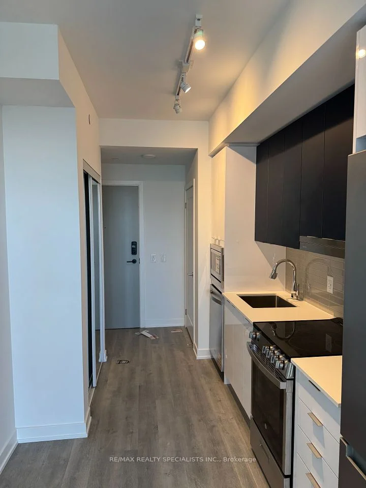 5105 Hurontario Street N 1810, Mississauga, ON L4Z 0C9