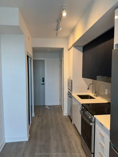 Condo Apartment in Mississauga