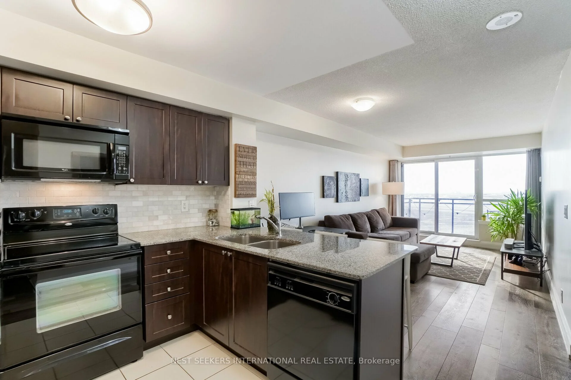 1070 Sheppard Avenue W 1106, Toronto W05, ON M3J 0G8