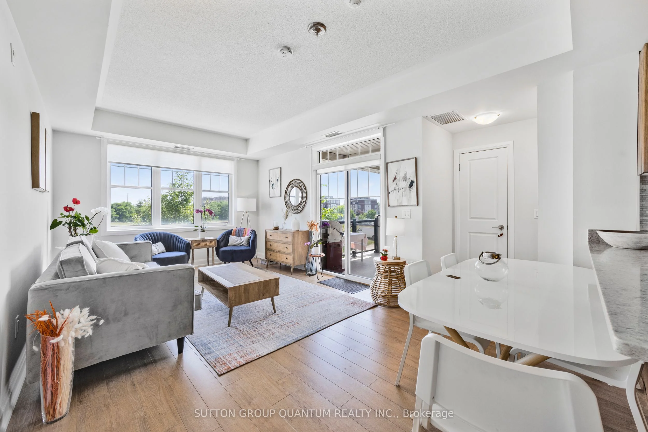 275 Roxton Road 201, Oakville, ON L6H 7K3
