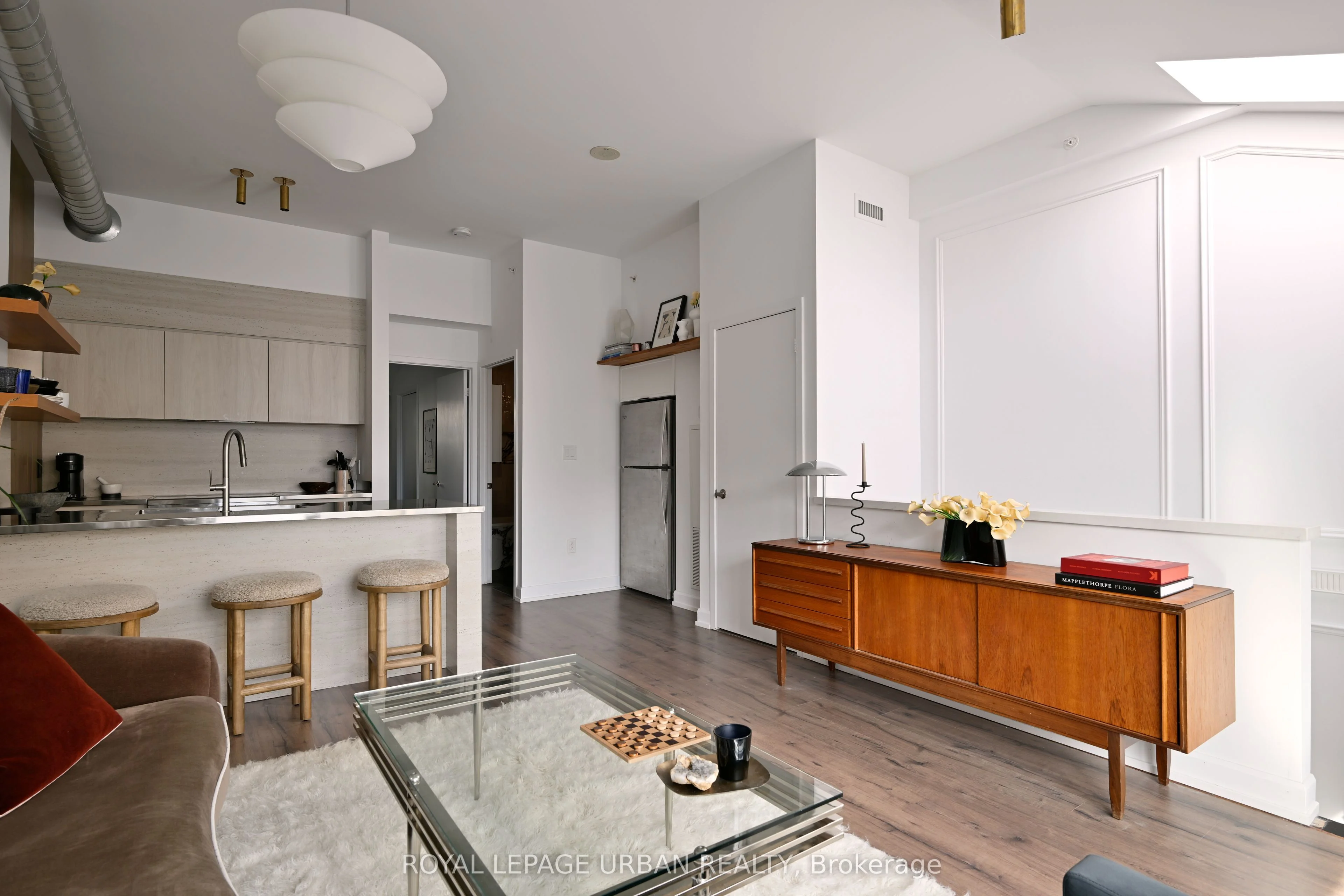 1410 Dupont Street 420, Toronto W02, ON M6H 2B1