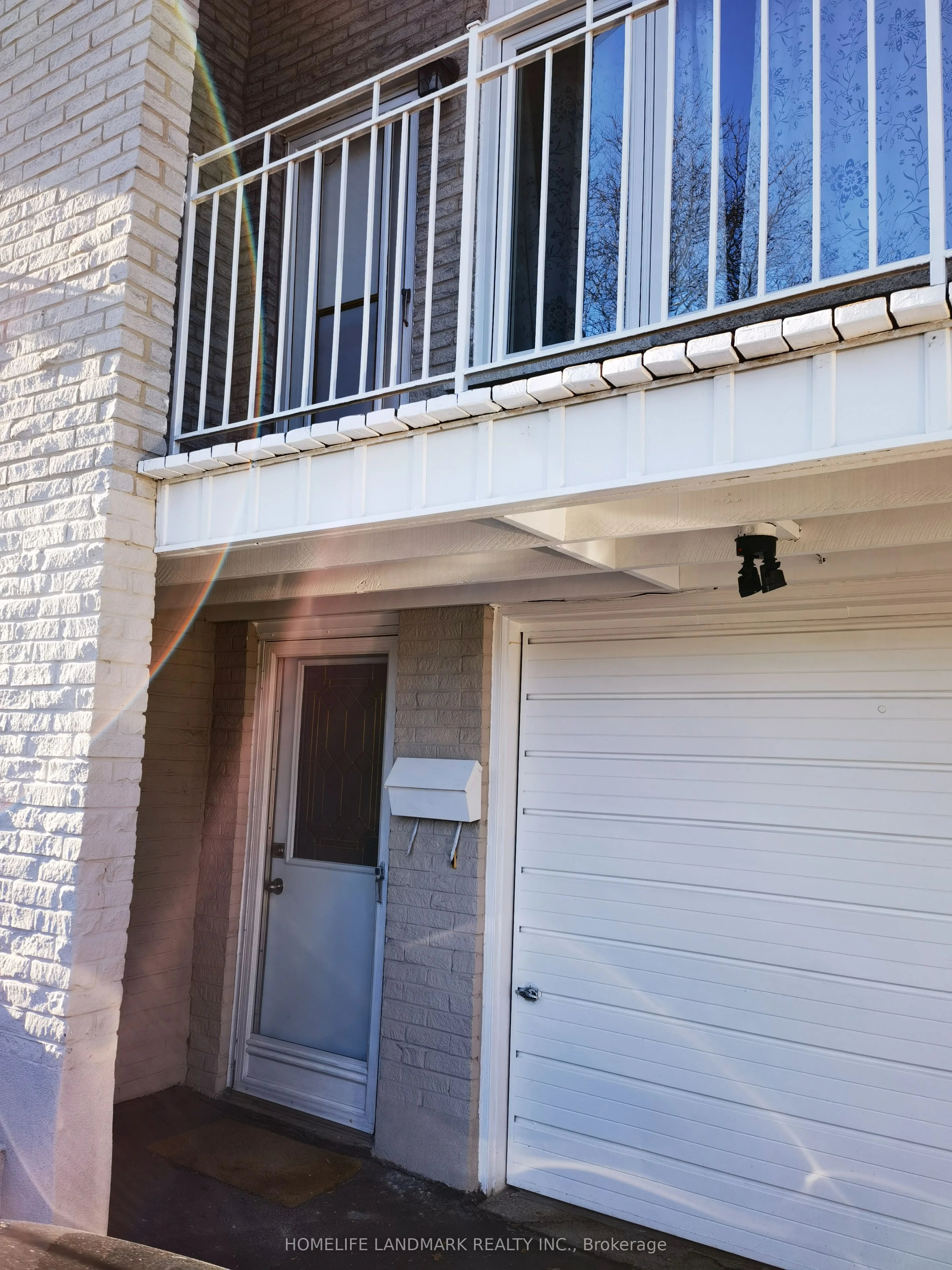 2428 Cashmere Avenue Lower, Mississauga, ON L5B 2M6