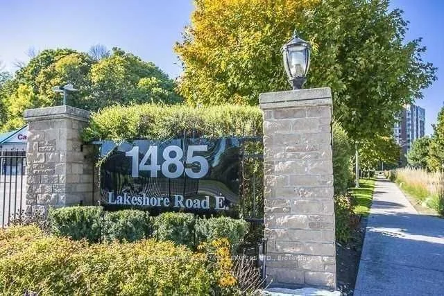 1485 Lakeshore Road E 905, Mississauga, ON L5E 3G2