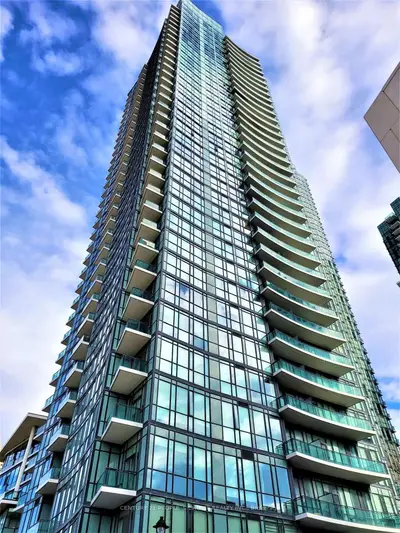 Condo Apartment in Mississauga