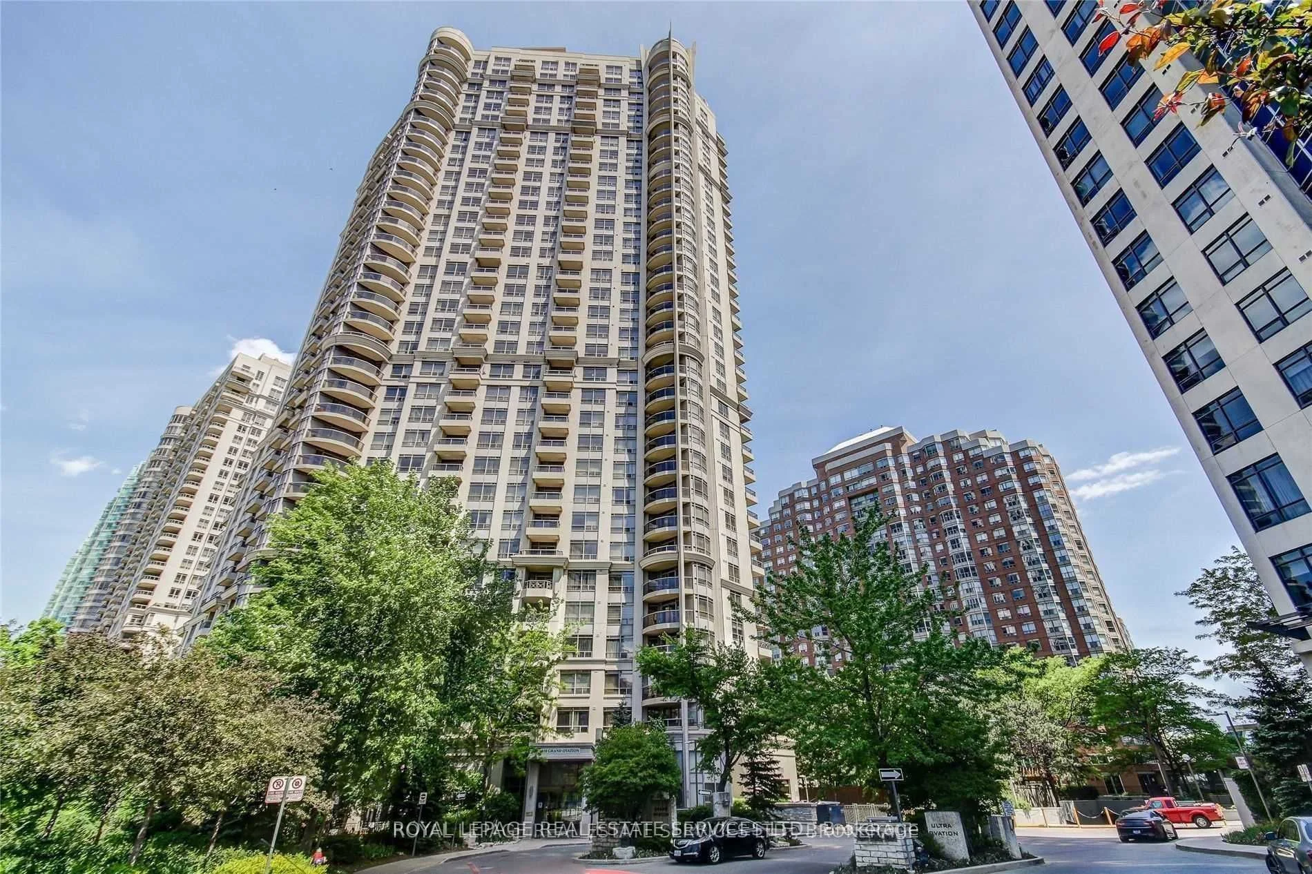 310 Burnhamthorpe Road W 1910, Mississauga, ON L5B 4P9