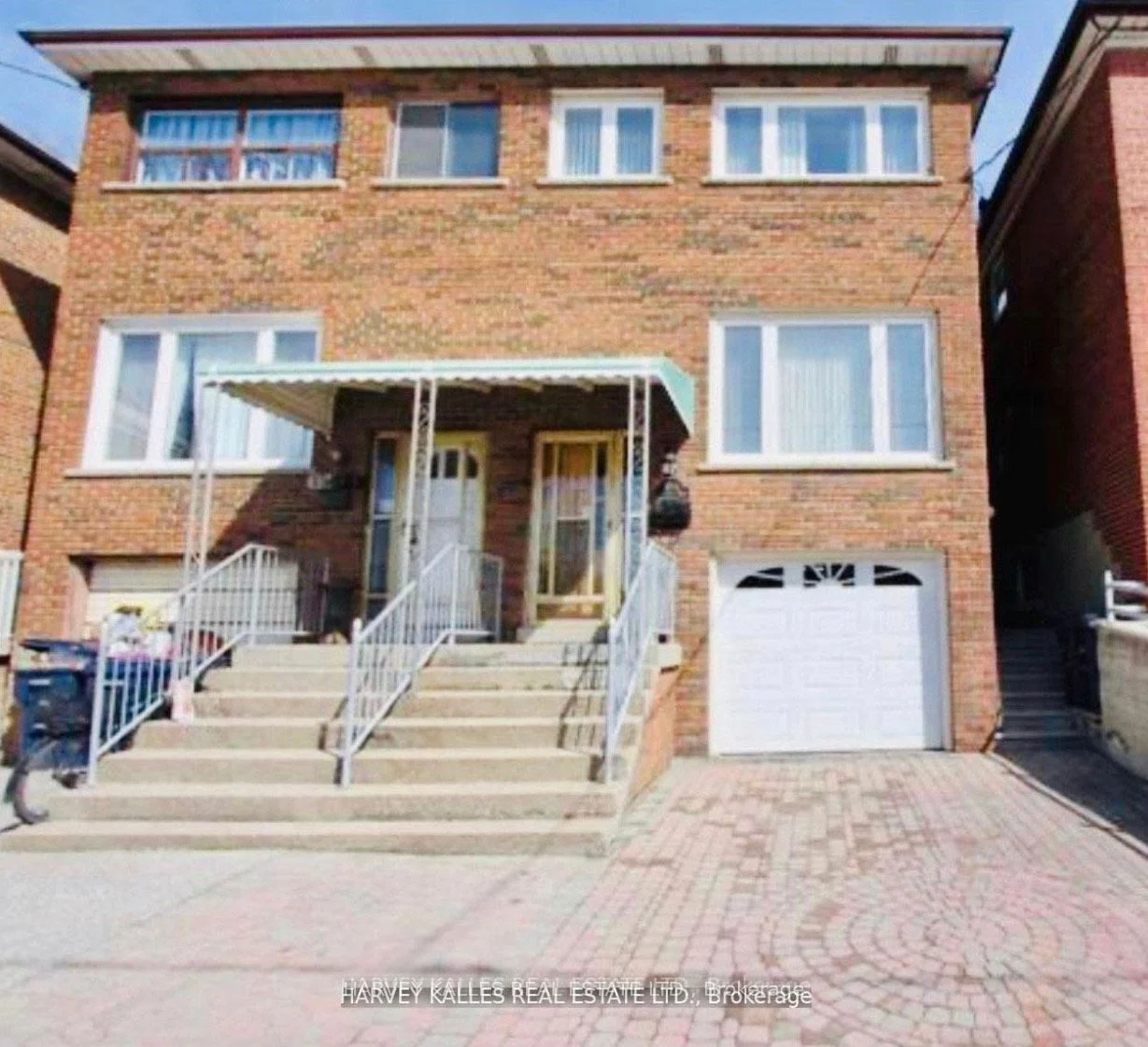 1538 Davenport Road Main, Toronto W03, On M6h 2j1