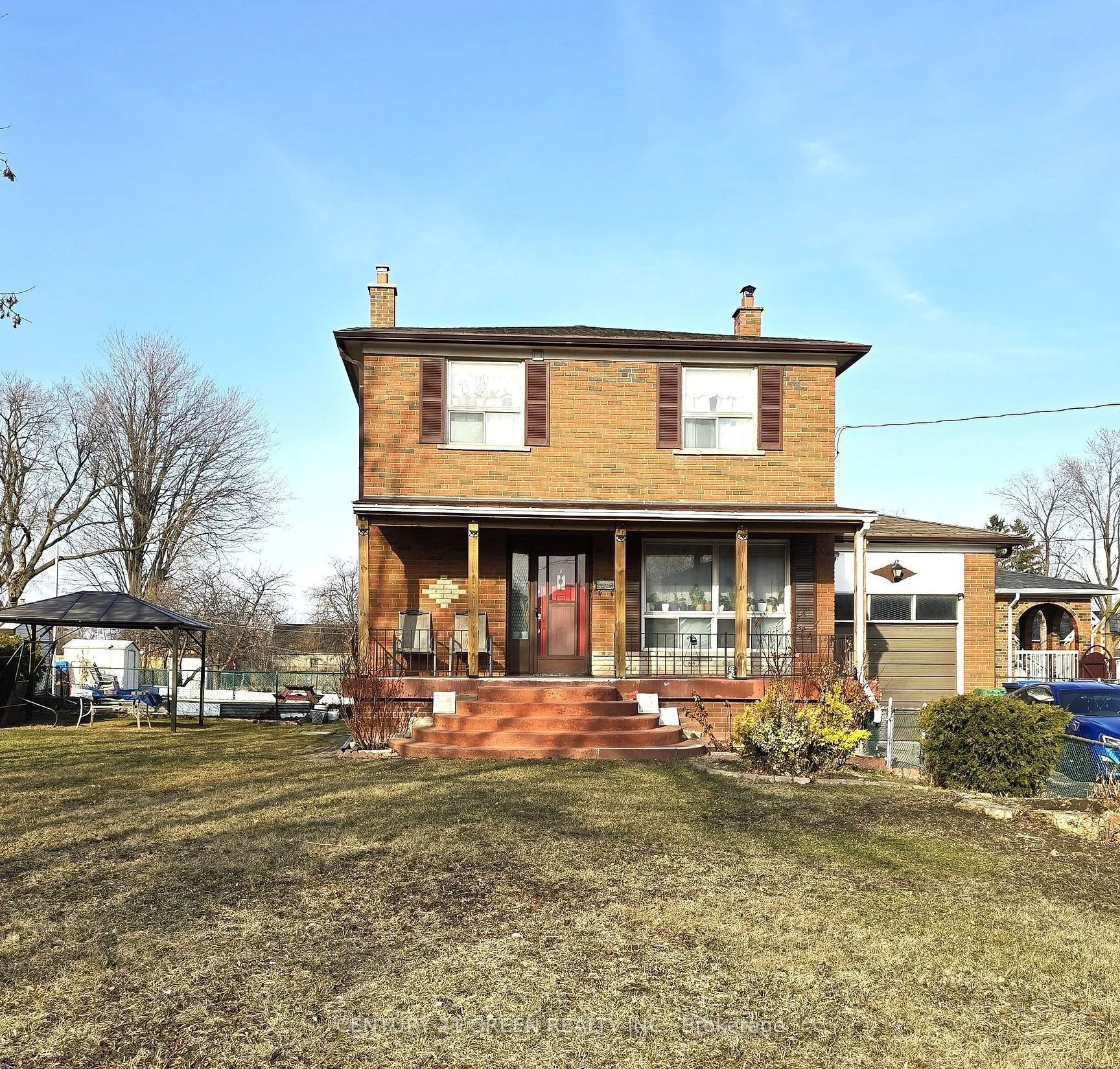 35 York Street, Mississauga, ON L4T 3M4